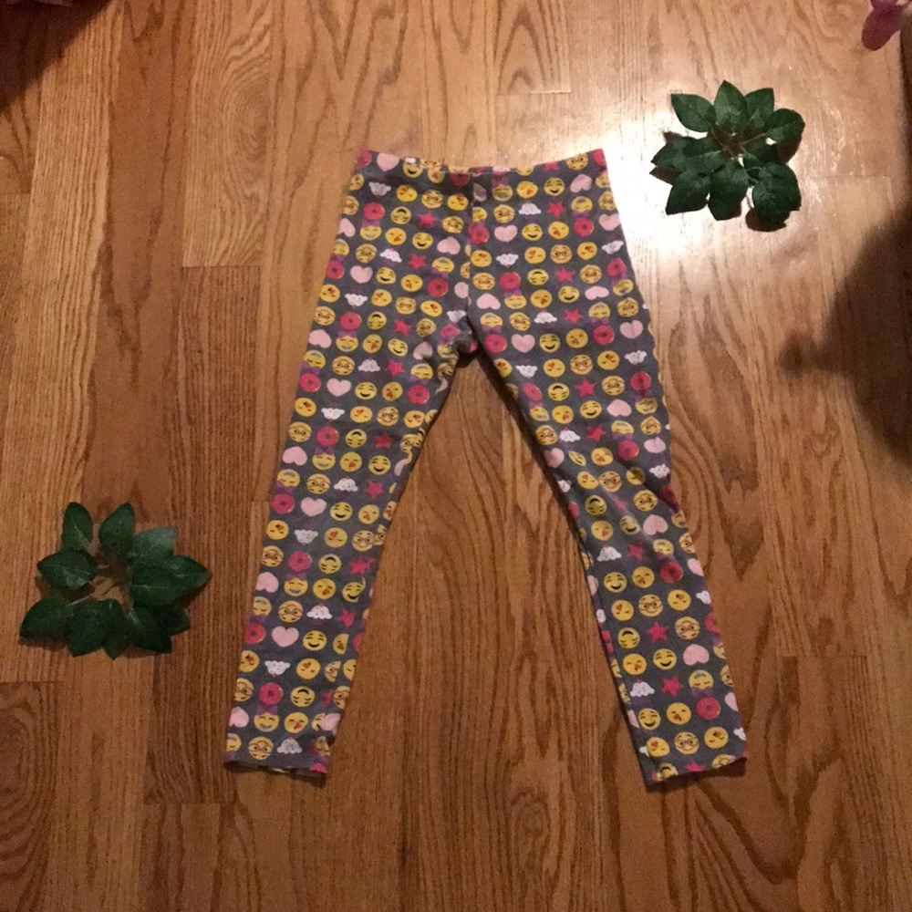 Legging with emojis on them